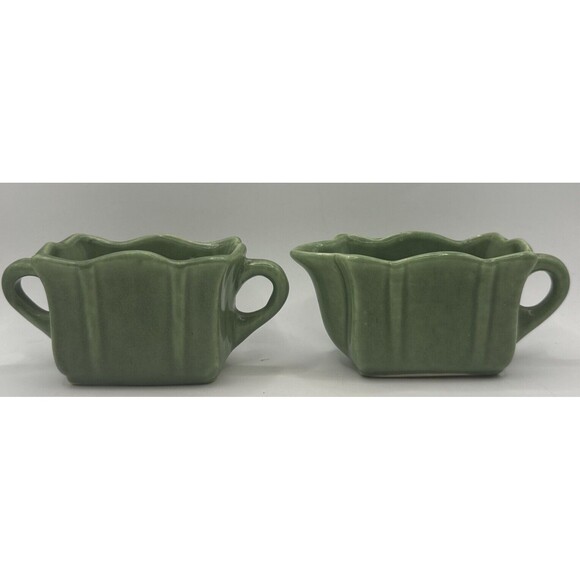 Vintage 1940's USA Pottery Creamer & Sugar Green 893 And 894 - Picture 1 of 10